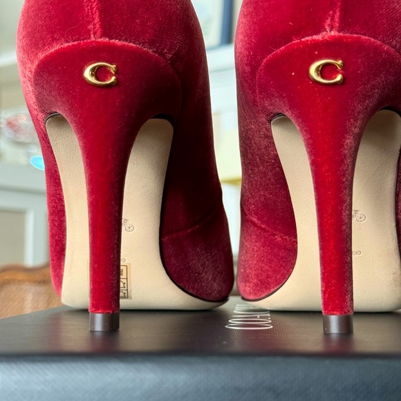 Coach Skyler Velvet Leather Pumps US 8.5B EU 39 - Picture 3 of 6